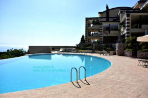 Taormina Sunny Apartment - Taormina Holidays Taormina